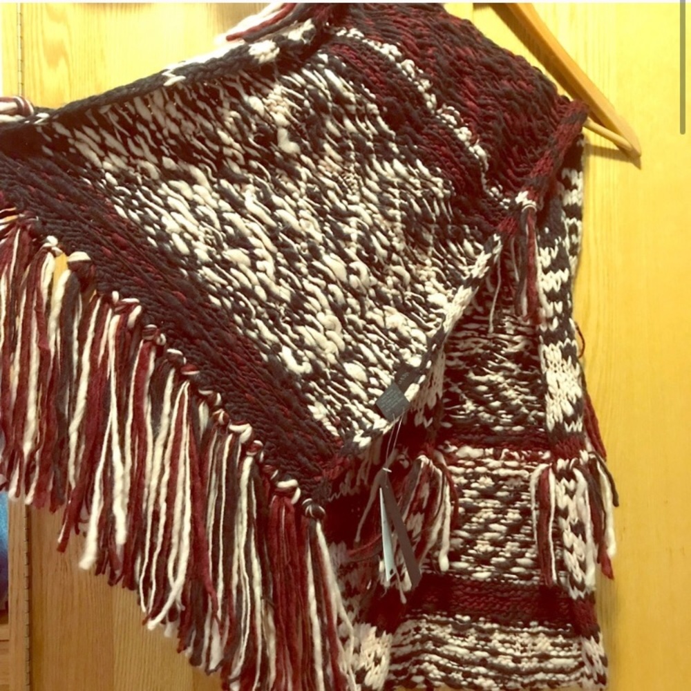 Steve Madden scarf NWT